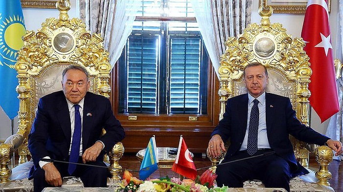 La Turquie et le Kazakhstan appellent à un processus de rapprochement islamique